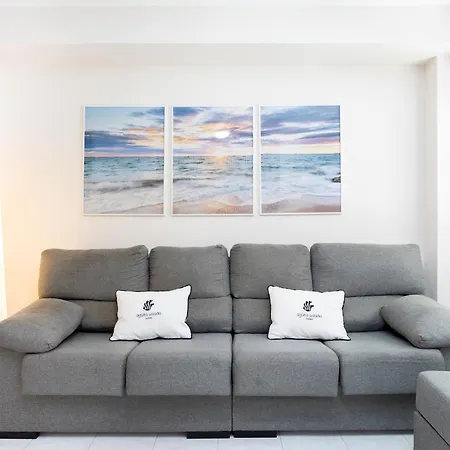 Apartment, & Bright Διαμέρισμα Ελ Μέντανο
